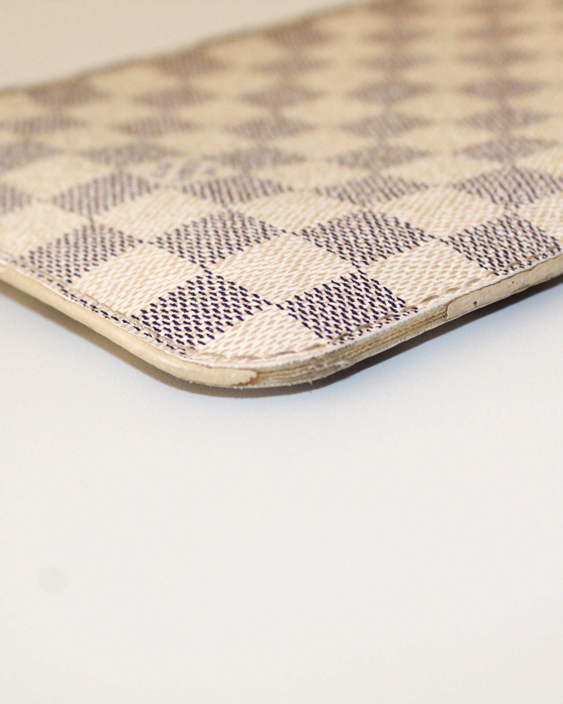 LV Damier Azur