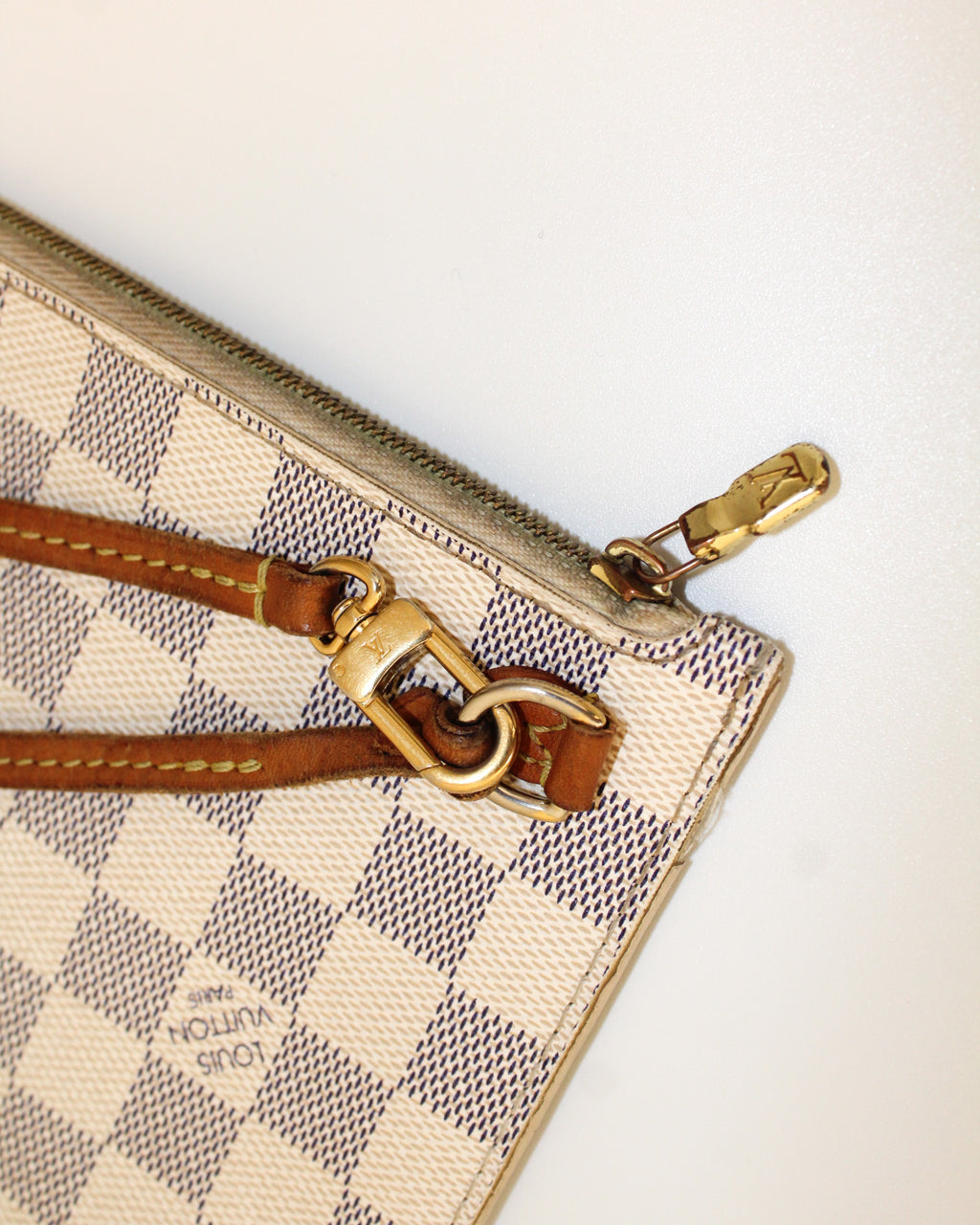 LV Damier Azur