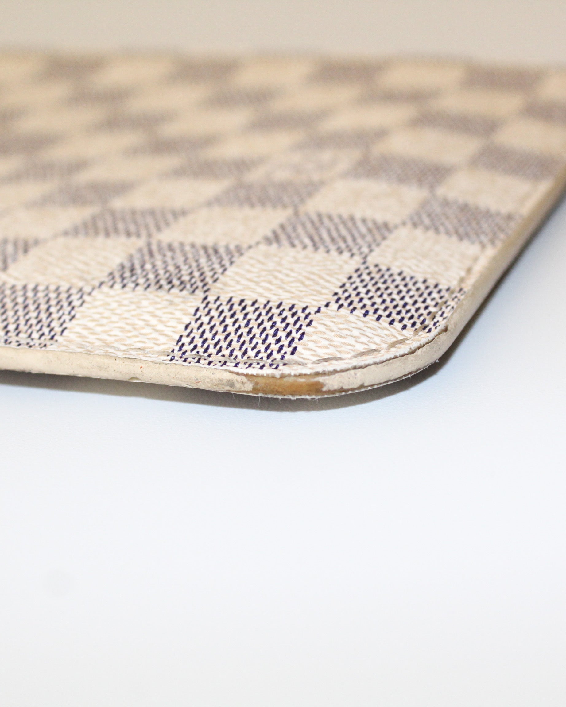 LV Damier Azur